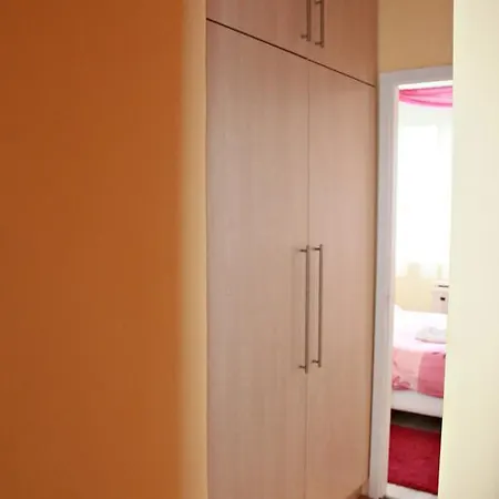 Menta Apartman * Erlau