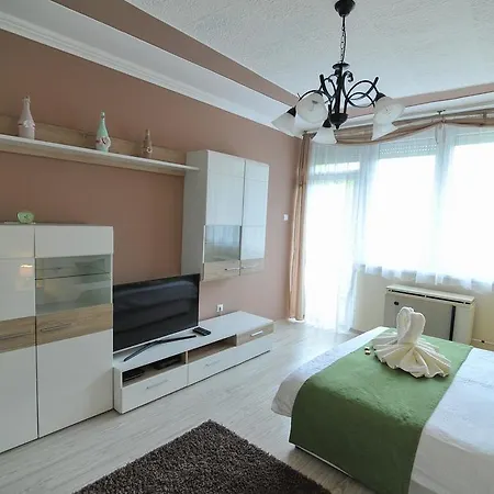 Apartment Menta Apartman Erlau